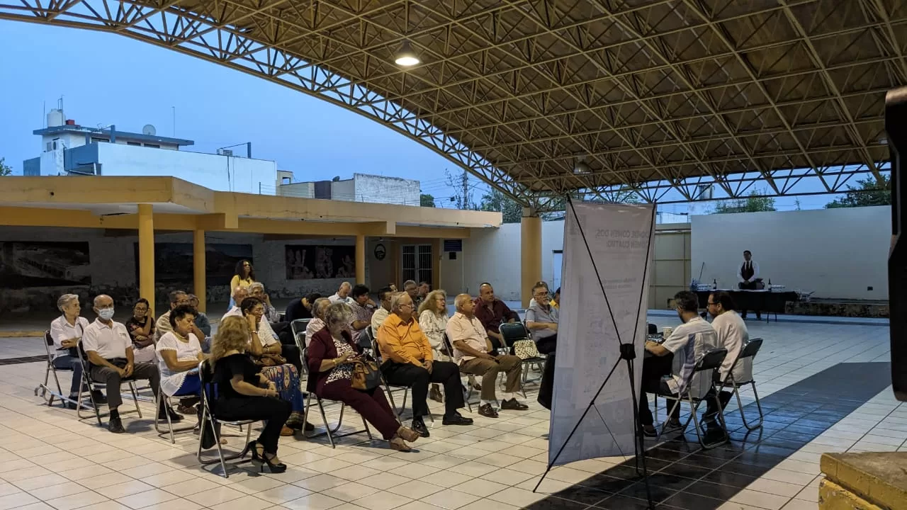 presentacion del libro DONDE COMEN DOS COMEN CUATRO 1